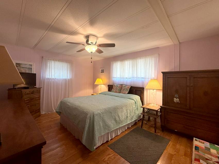 36 Kingsport Ave a Palmetto, FL Mobile or Manufactured Home for Sale